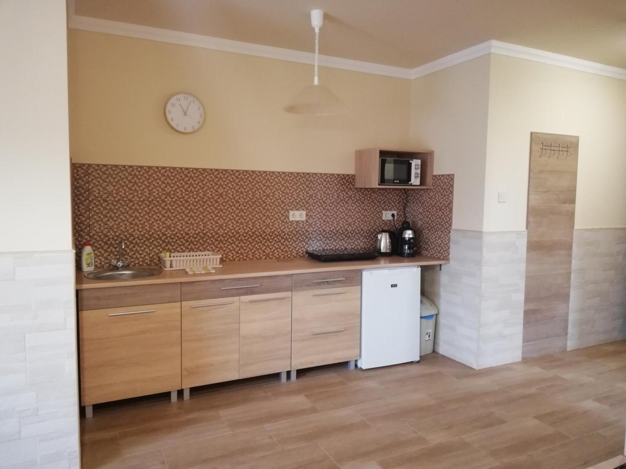Imola Es Andrea Apartmanhaz 3 Hajduszoboszlo Exterior photo